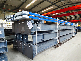 Imbentaryo packing at pagpapadala ng mga natapos na produkto.