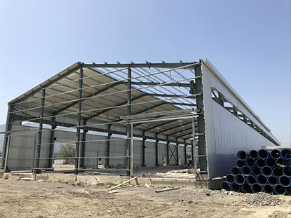 Ethiopia steel structure warehouse na may 5 toneladang crane
