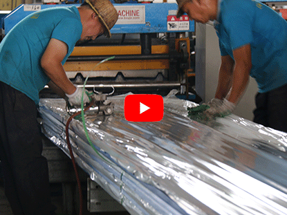 Produksyon ng color steel veneer---Maaaring makagawa ng 10,000 metro bawat araw
